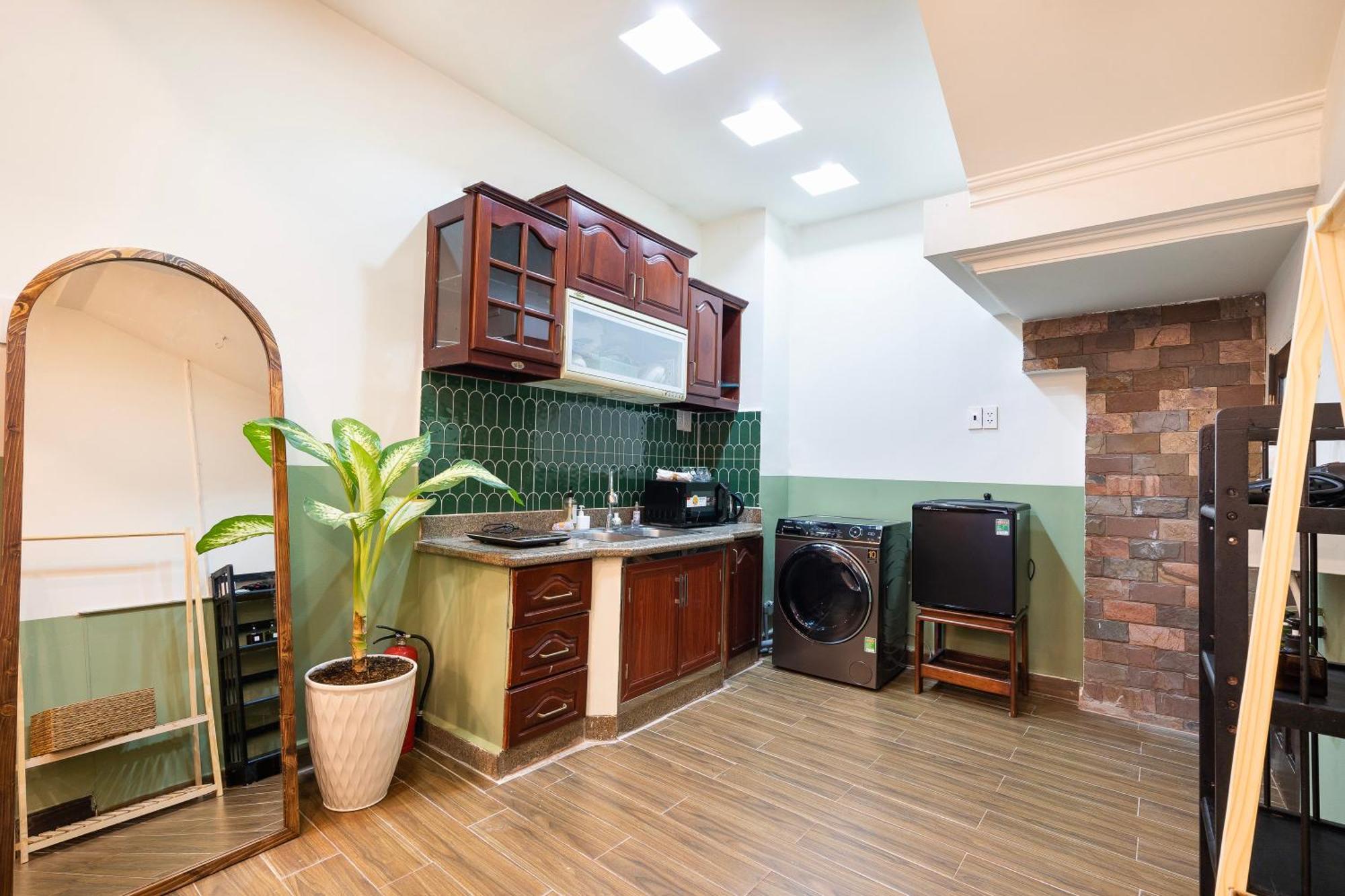 A Little Saigon Hotel - Bui Vien Walking Street 호치민 외부 사진
