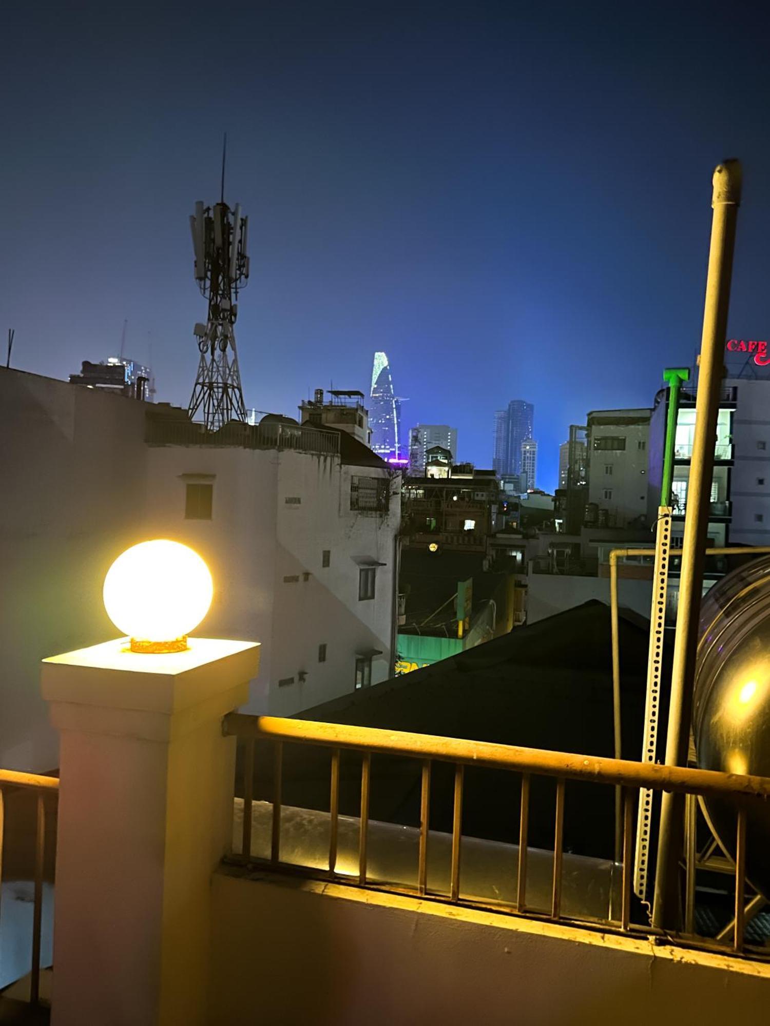 A Little Saigon Hotel - Bui Vien Walking Street 호치민 외부 사진